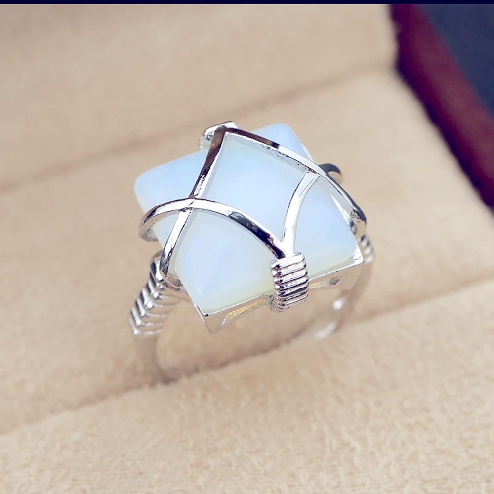 Unique Bohemian style Moonstone Silver Ring sz 7 Boho Statement Ring
